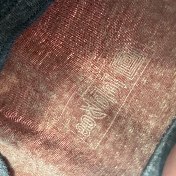 LuLaRoe Men’s Long Sleeve Red And Blue Size XL - Picture 5 of 5